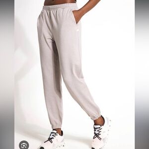 Vuori Women's Heather Joggers size Small